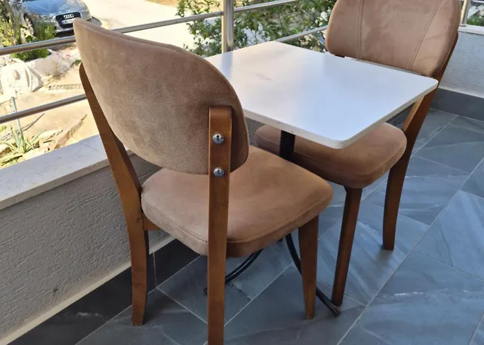 Guest - Sea Breeze - Modern