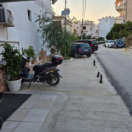 Modern Near Beach-free Parking דירה סרנדה